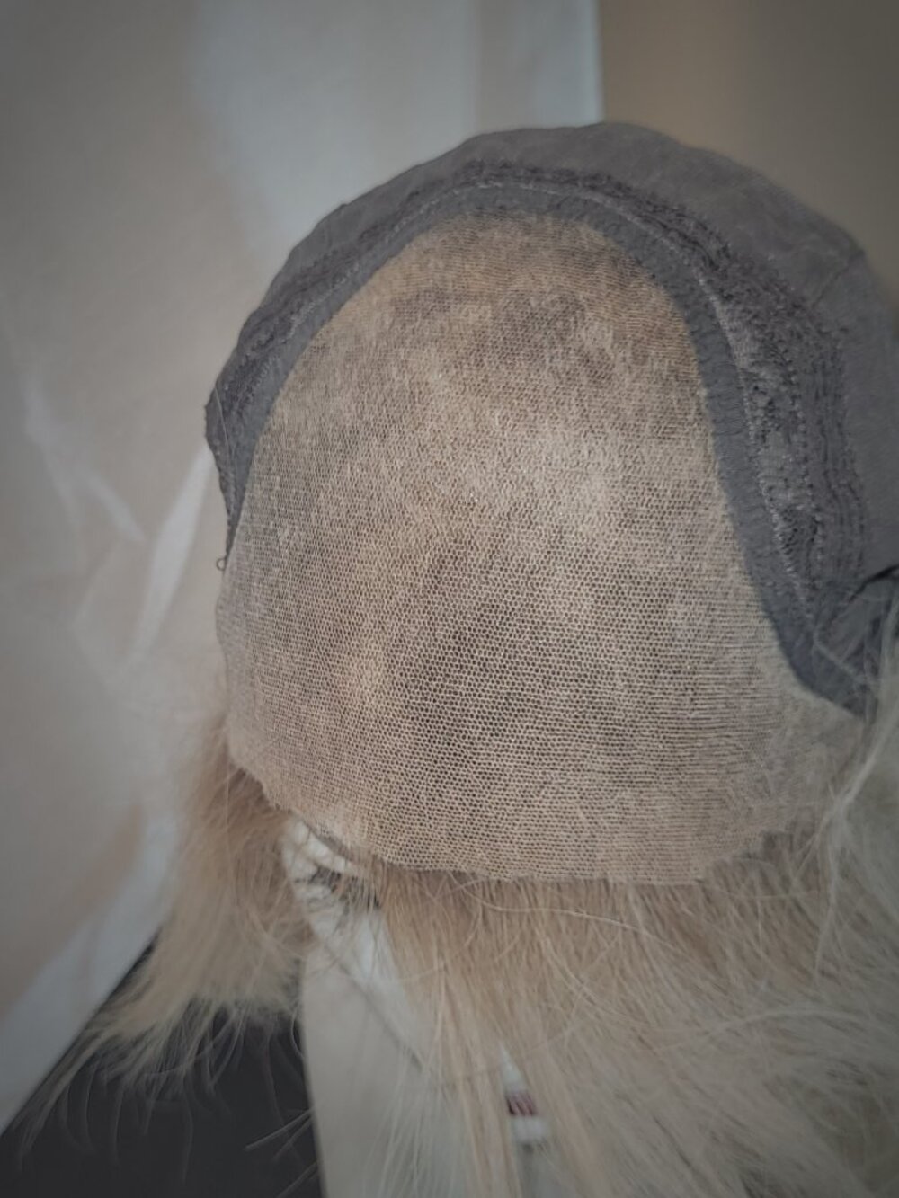Human Hair - Picture 8 of 9